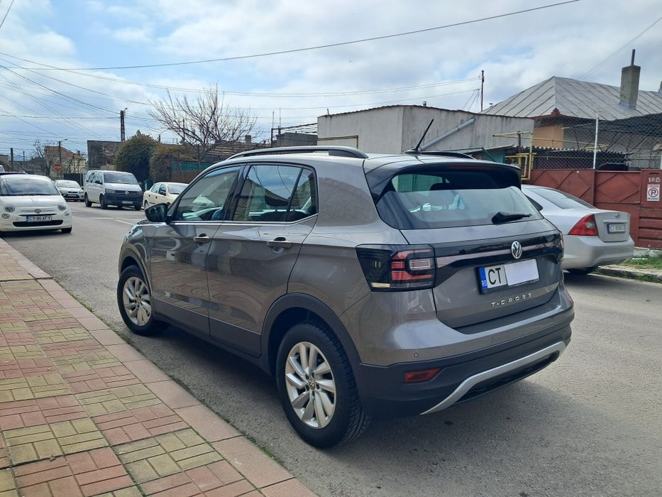 VOLKSWAGEN T-CROSS  - 2021 - STARE CA NOUĂ  - -  76 .000 KM - Unic Proprietar -Full Optiuni -