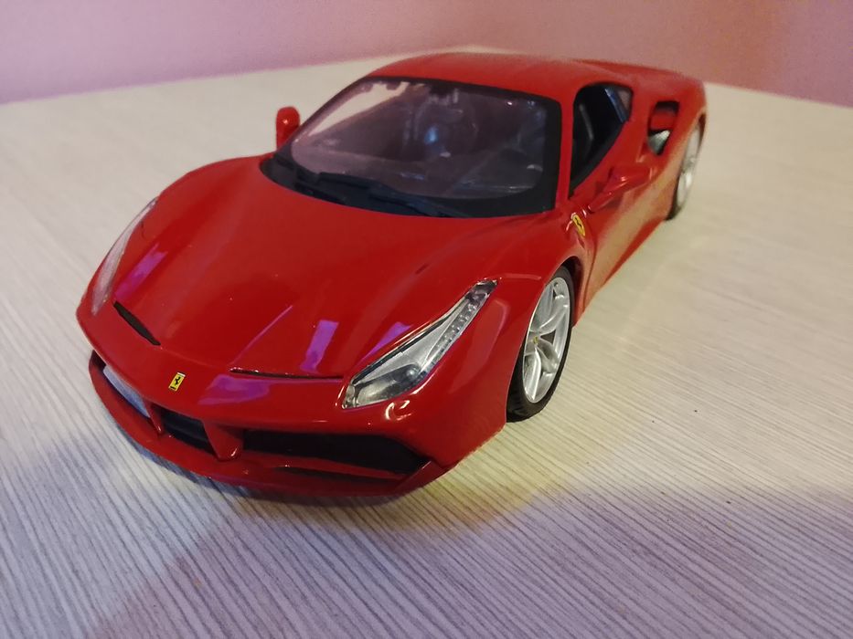 Колички Bburago 1/24