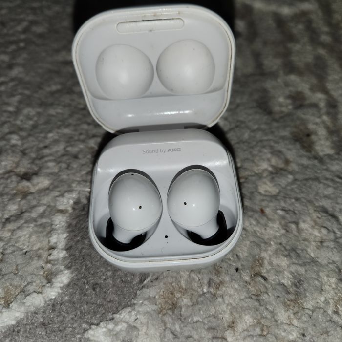 Наушники Galaxy buds 2