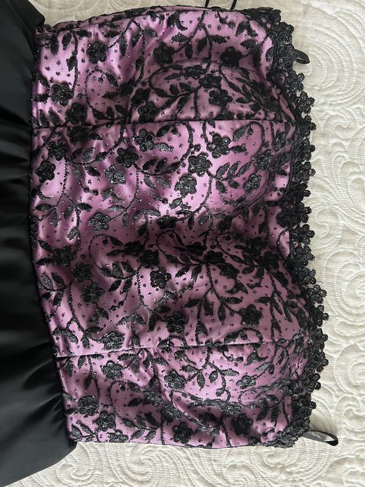 Официална рокля без презрамки