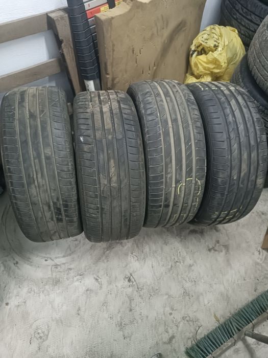 245/45/19 летни в перфектно състояние