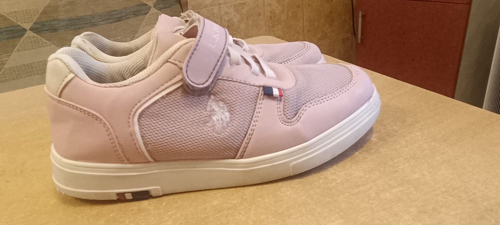 Adidași U.S. Polo Assn mărime 35