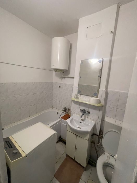 Proprietar,închiriez apartament cu o camera