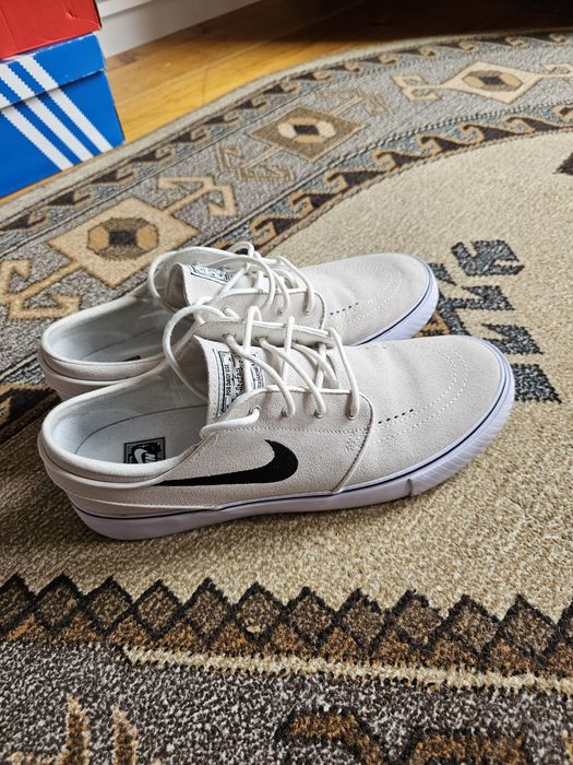 Adidași Nike, Adidas, Polo, CA NOI