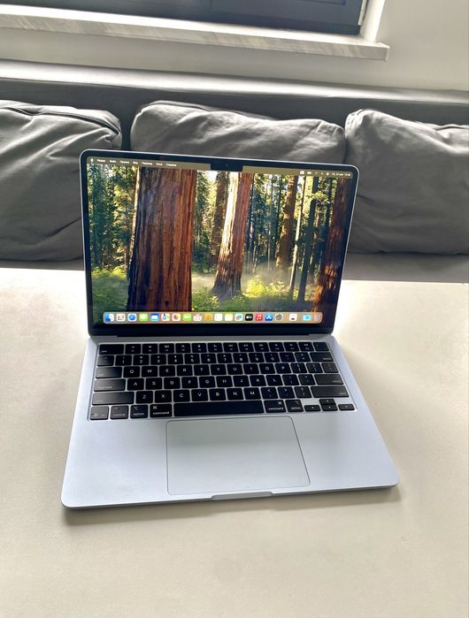 Macbook air m4 (16/256гб)