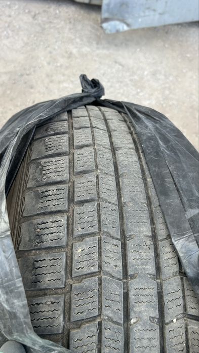 Продам комплект дисков с шинами на R17