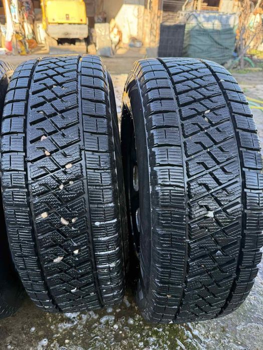 Будови Гуми 225/70/15C Lassa