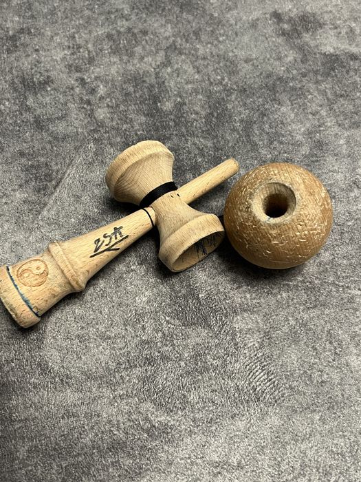 Kendama X semnata de 2SA_serg