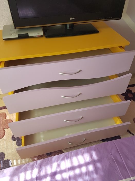 Мебели за спалня