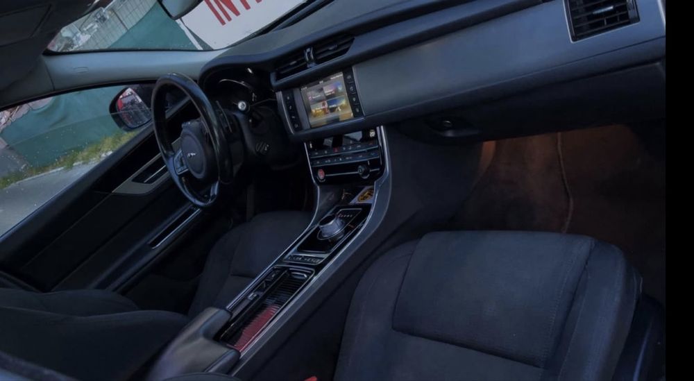 Jaguar XF 20d Automat