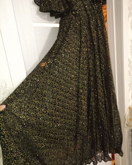 Продам вечернее платье