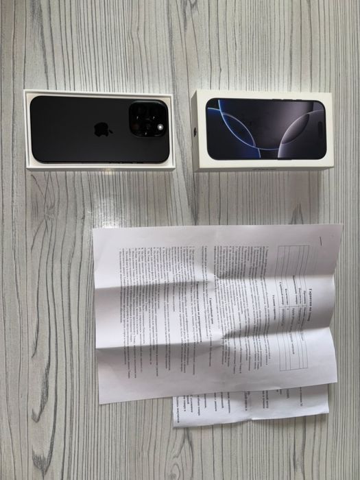 Айфон 16 Pro Black Titanium