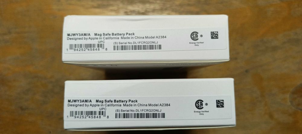 Power bank battery pack Magsafe.