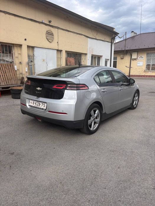Chevrolet VOLT  плахин хибрид