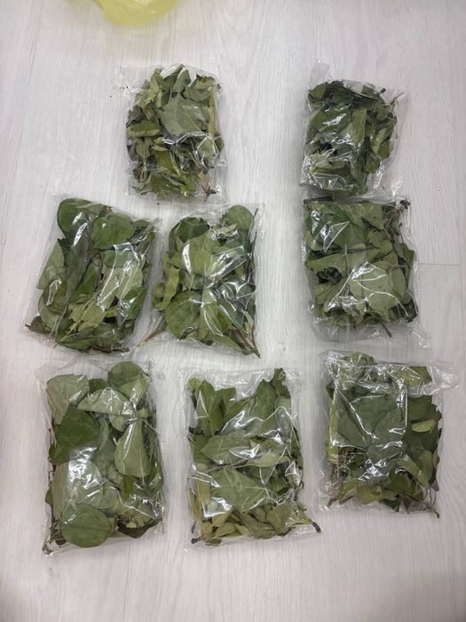 Продам клетку для шиншилл+вкусняшки