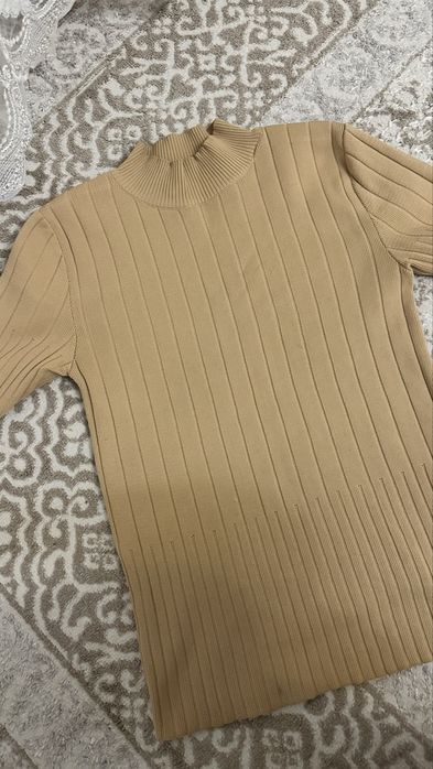 Кофты Все по 1000 тг