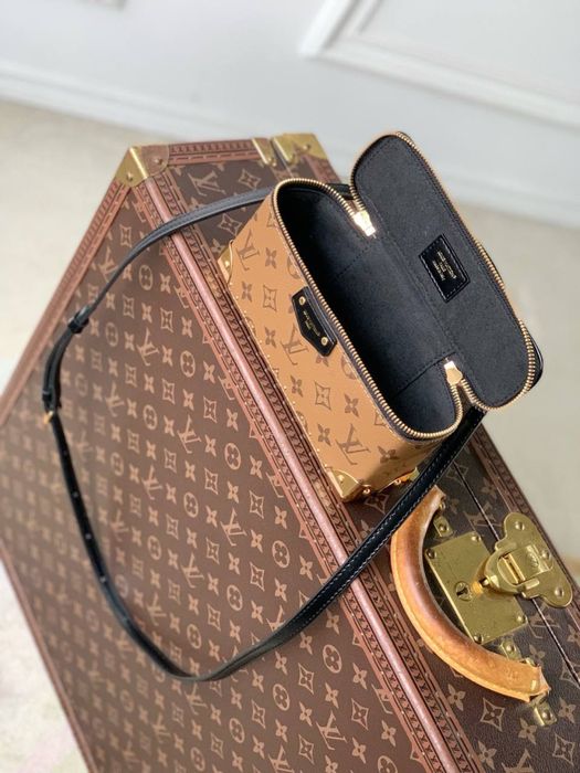 Geanta Louis Vuitton Pouch Trunk