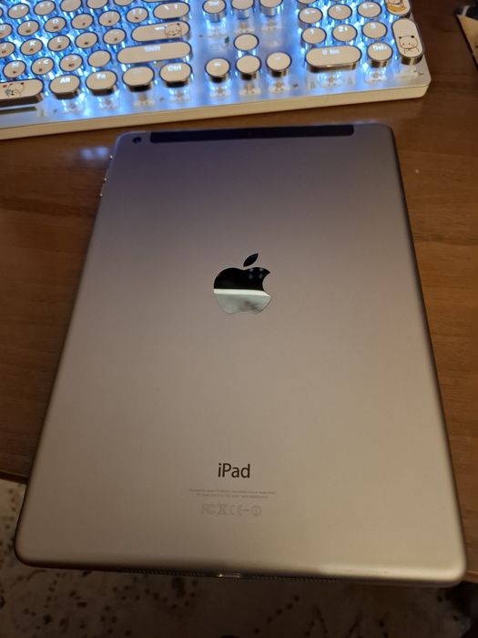 IPad Air 128gb продам