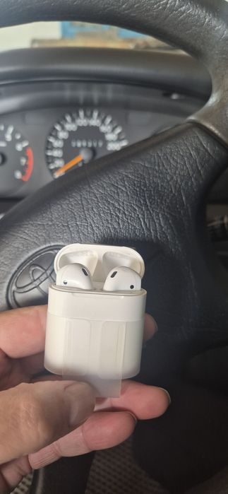 AirPods 2 поколение