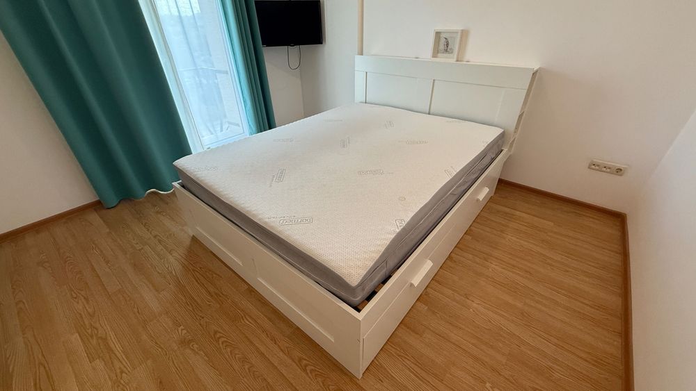 Pat de Dormitor 160x200 IKEA Brimnes.
