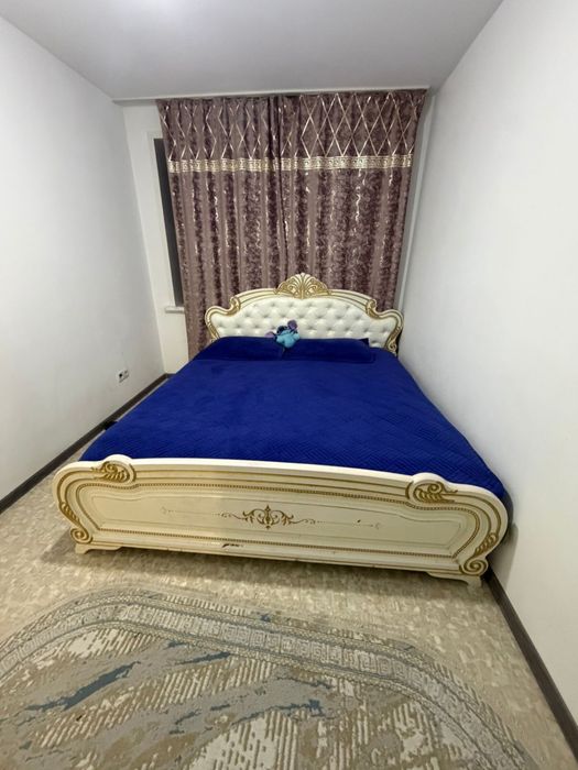 Продам спальный гарнитур