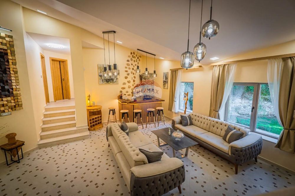 Продава се Къща в Балчик - 260 кв.м за 4616 €/кв.м - Снимка #5