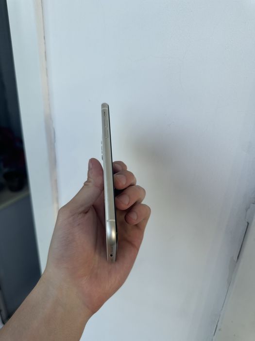Продам Iphone 11 айфон