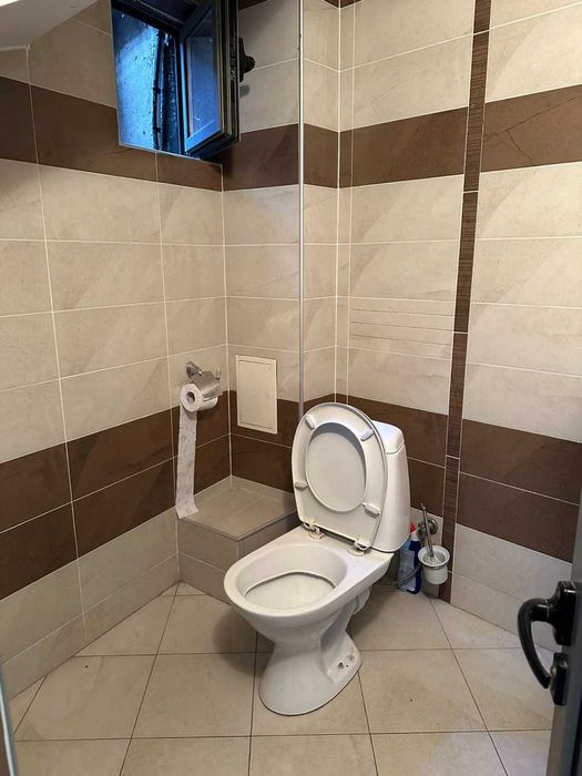 Дава се под наем Магазин в Пловдив, Център - 125 кв.м за 433.5 € - Снимка #8