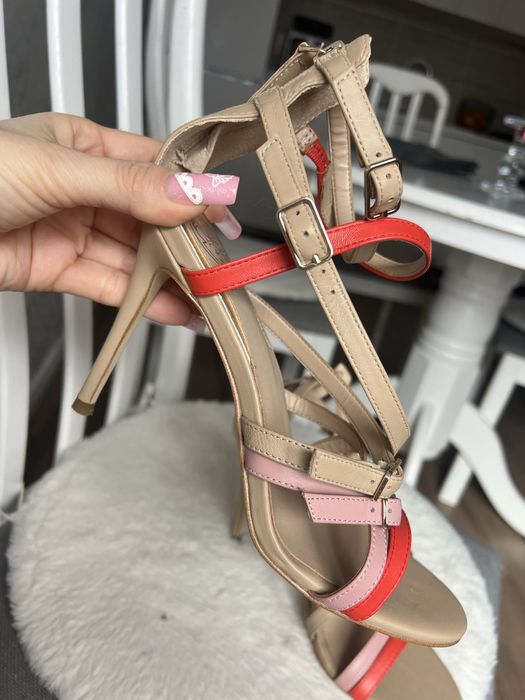 GUESS sandale piele naturală 38 NOI toc 10 cm