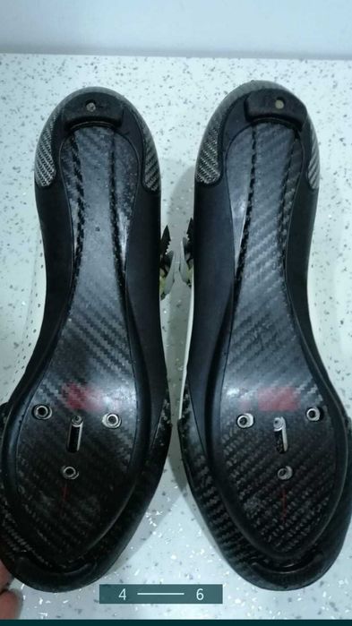 Pantofi carbon ciclism