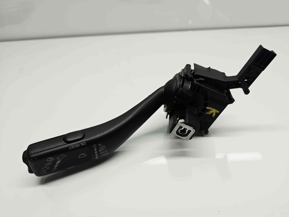 Maneta stergator Volkswagen Golf 5 Variant (1K5) [Fabr 2007-2009] 1K0
