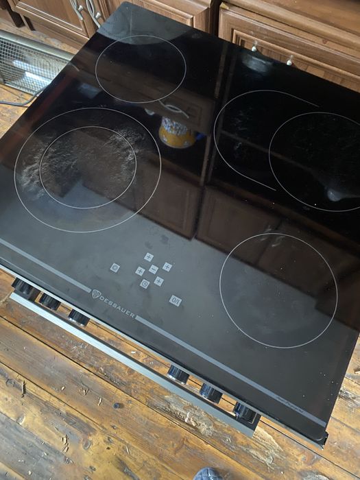 Cuptor cu plita electrica