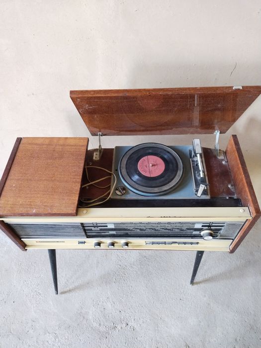 Радиола Кантата 204