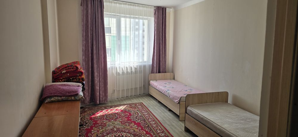 3 бөлмелі, 89кв.м пәтер жалға беріледі.