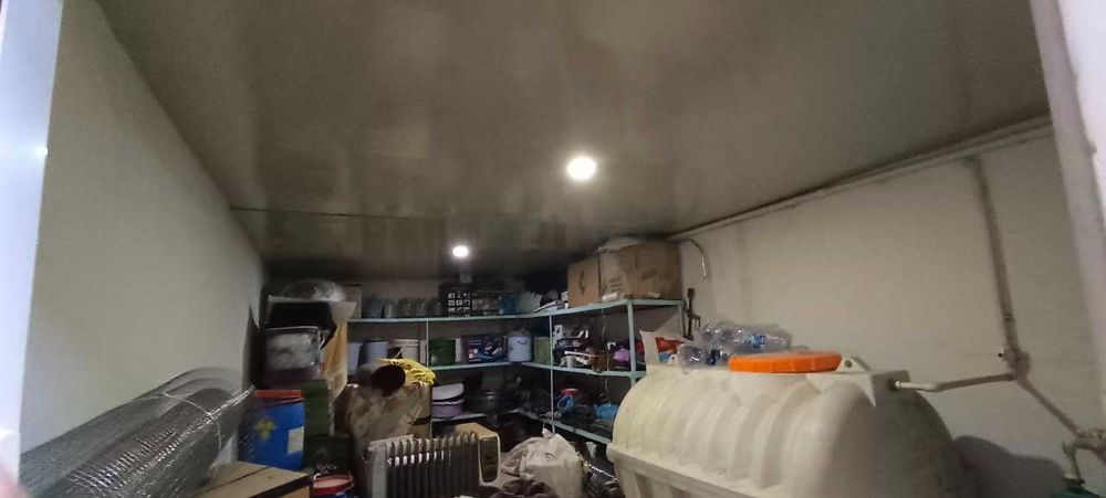 Uy sotiladi Oltintepadan 3 sotik 8 ta hona 2 etajni