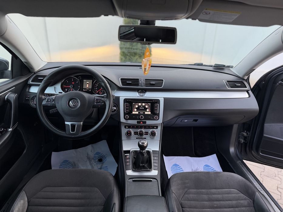 Volkswagen Passat B7 2.0 TDI 140CP 2012