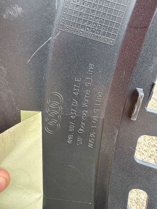Bara Fata Audi Q8 2018-2023 4M8807437D nou original