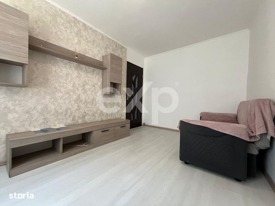Vanzare 2 camere mobilat si utilat modern parter central Gaesti
