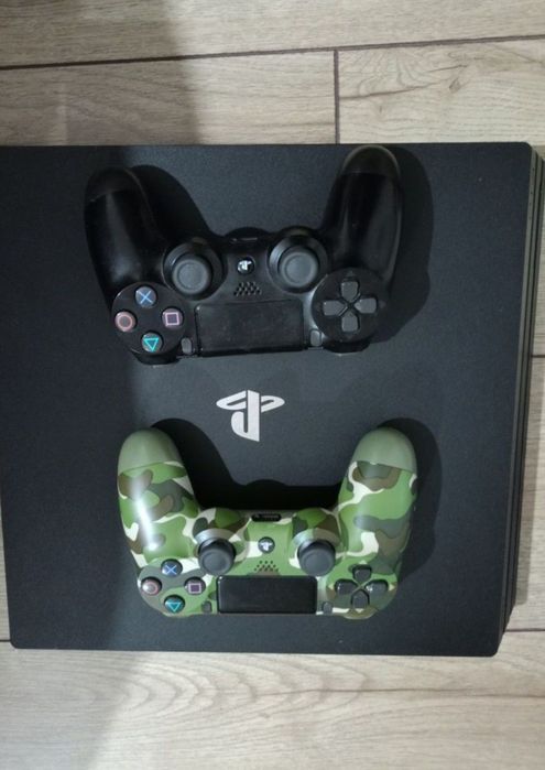 Ноутбук плюс PS 4 Pro 1 TB