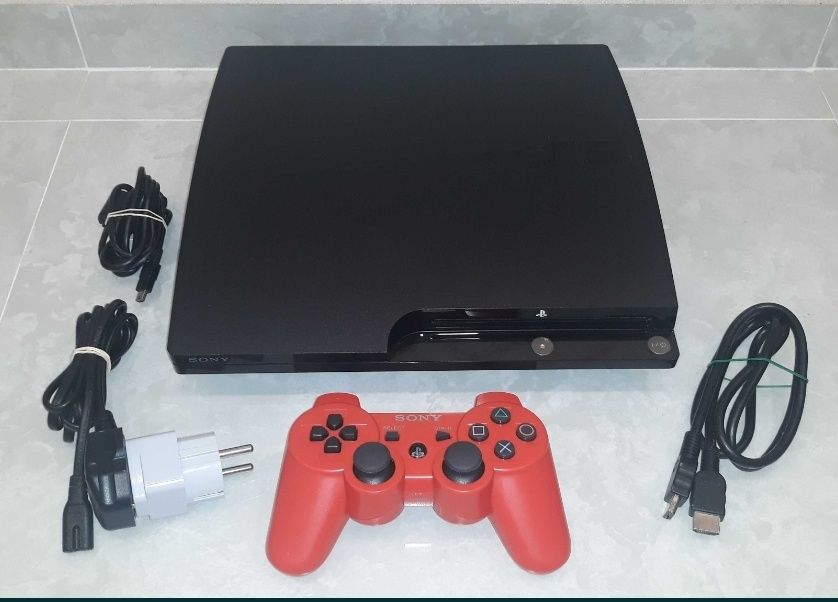 PS3-Slim-Superslim 320 gb+Джойстик+30 игри
