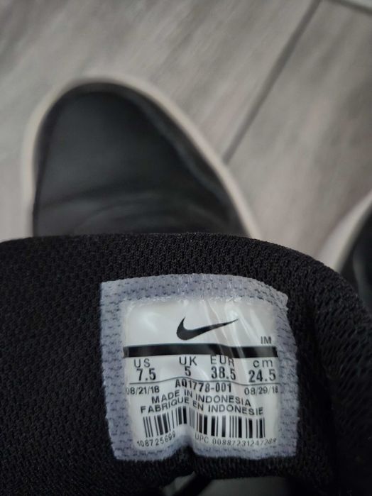 Маратонки на Nike