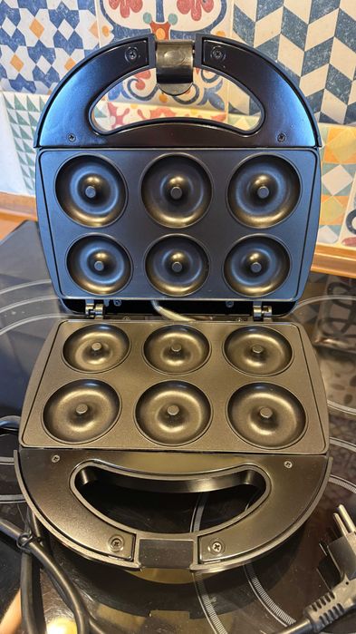 Уред за мини понички - НОВ