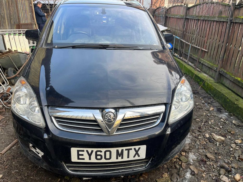 Opel Zafira provenienta UK
