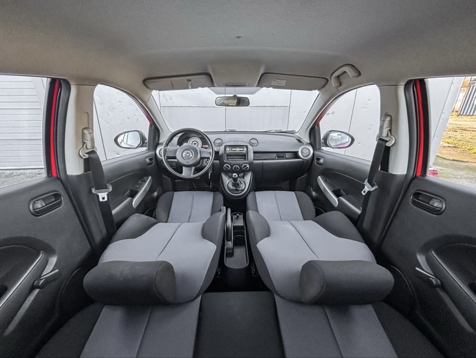 Vând Mazda 2 2008