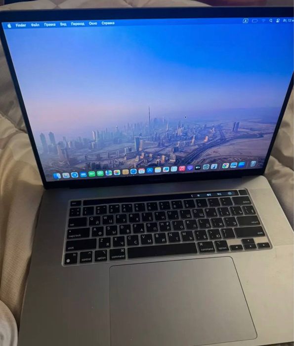 Macbook срочно продам