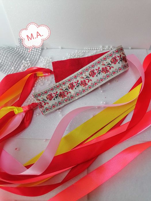 Косичник с ленти и цветя , различни варианти