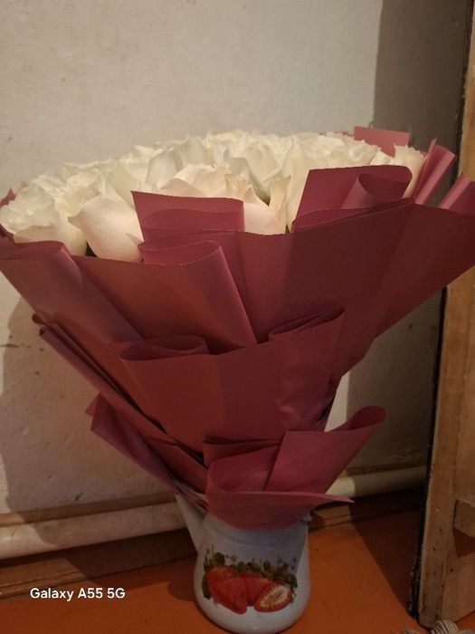 Свежи гүл  бүгін келді