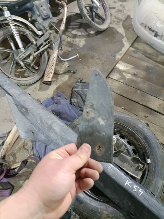 Продам защиту двигателя гольф 4