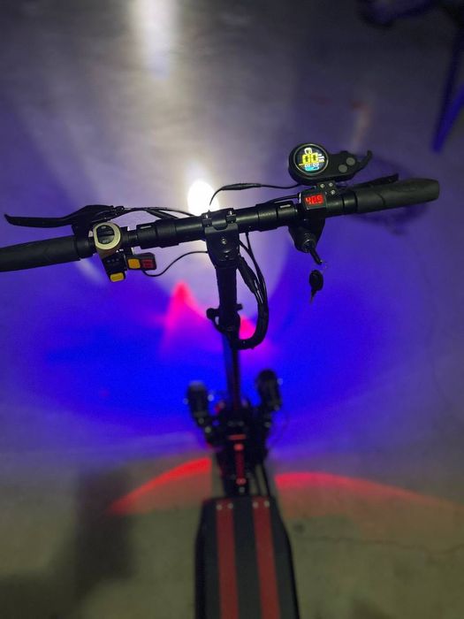 Мощный электросамокат Skillmax