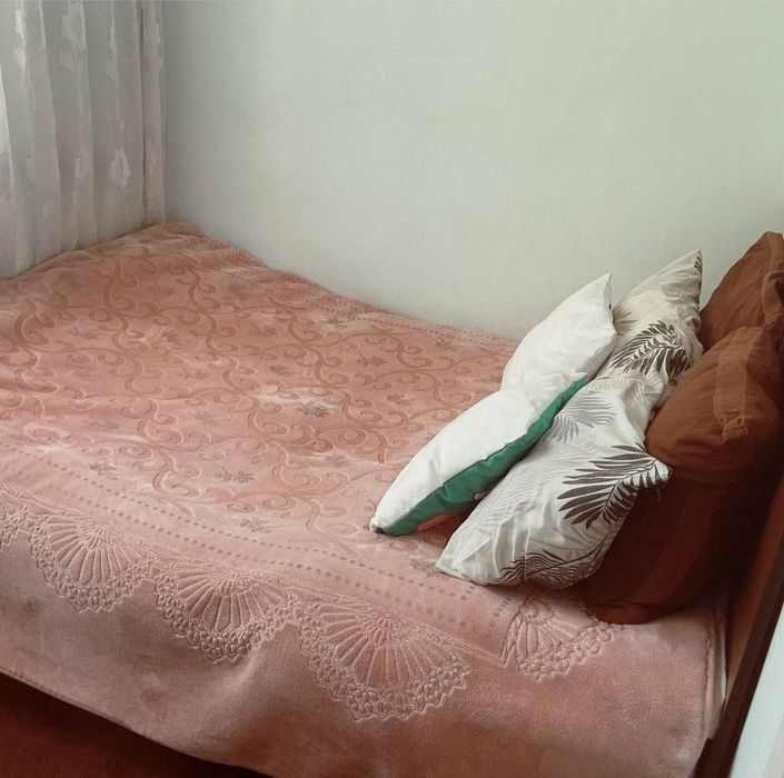 Квартира продаётся Метро Чиланзар 16 квартал 1в2/1/4 меб тех